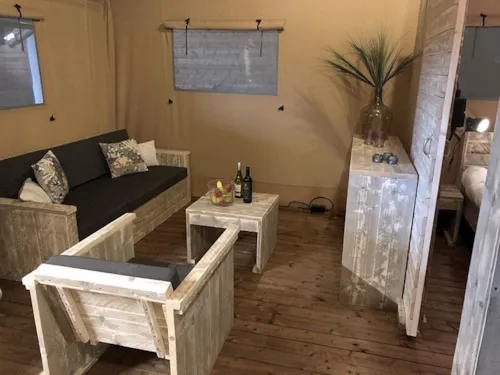 Huuraccommodatie(s) - Luxe Lodge Natuur Tent Met Uitzicht Op De Rivier - image n°7 - Les Chamberts camping et lodges