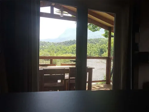 Huuraccommodatie(s) - Luxe Natuurlodge Met Uitzicht Op De Rivier Met Panoramisch Uitzicht - Luchtverfrissend - image n°3 - Les Chamberts camping et lodges