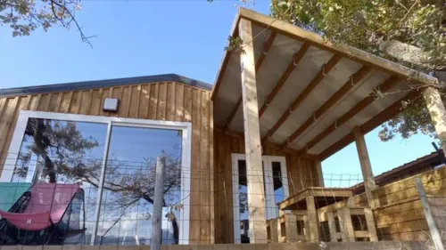 Accommodation - Luxury Mimosa Chalet Overlooking The River With Panoramic Views - Air-Conditioned - image n°4 - Les Chamberts camping et lodges