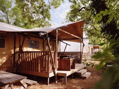 Luxury lodge nature tent with river view