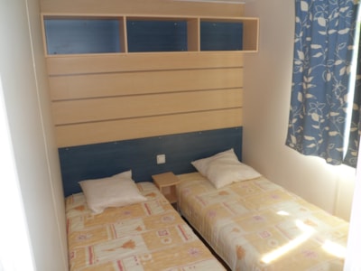 Mobile home Levant 30m² (3 bedrooms) sheltered terrace