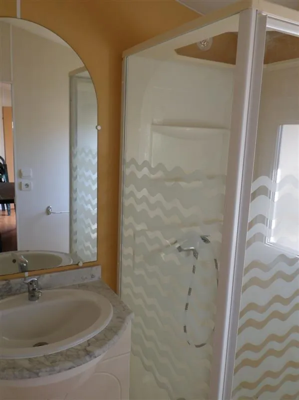 Mobil Home Tramontane Environ 27M² (2 Chambres) + Terrasse Couverte