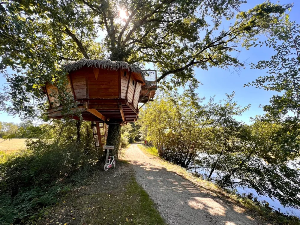 Location - Pêcheur - Camping Domaine de la Dombes