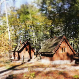  - troll hut - Camping Domaine de la Dombes