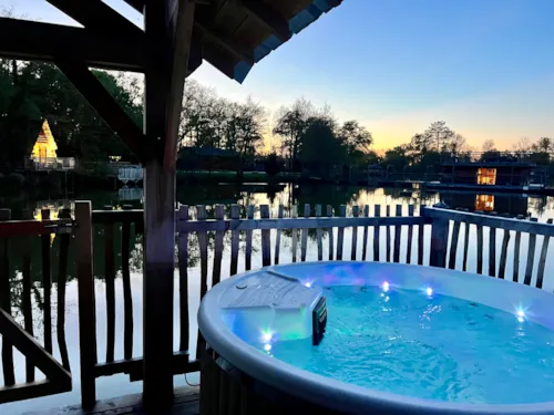 Location - Iris Spa - image n°4 - Camping Domaine de la Dombes