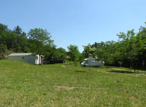 Emplacement - Emplacement - image n°2 - Camping le Chaudebry