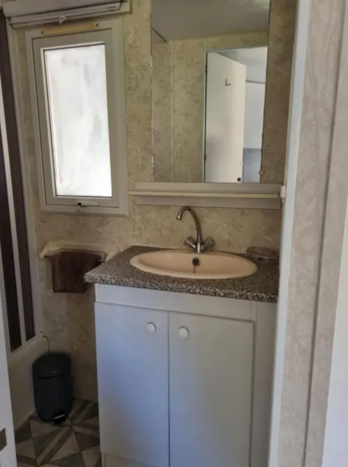 Location - Mobil Home Vintage 24 M² - 2 Chambres - image n°9 - Camping le Chaudebry