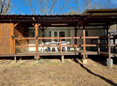 Location - Mobil Home Vintage 24 M² - 2 Chambres - image n°2 - Camping le Chaudebry