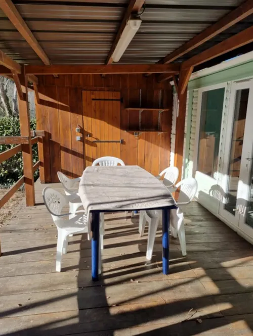 Location - Mobil Home Vintage 24 M² - 2 Chambres - image n°3 - Camping le Chaudebry