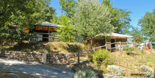 Foto #1 van Les Cabanes de Cornillon