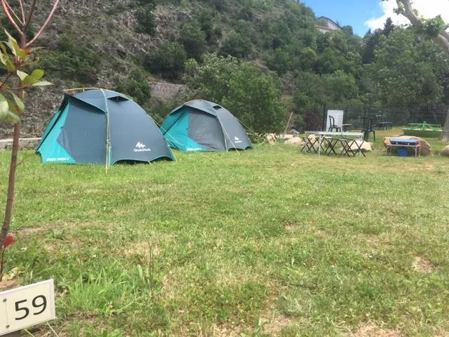 Stellplatz - Emplacements 2 Pers Tente Sans Véhicule - Camping du Cheylard sur Eyrieux