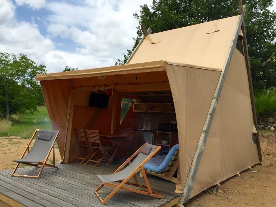 Accommodation - Yakalodge - Camping Pierrageais
