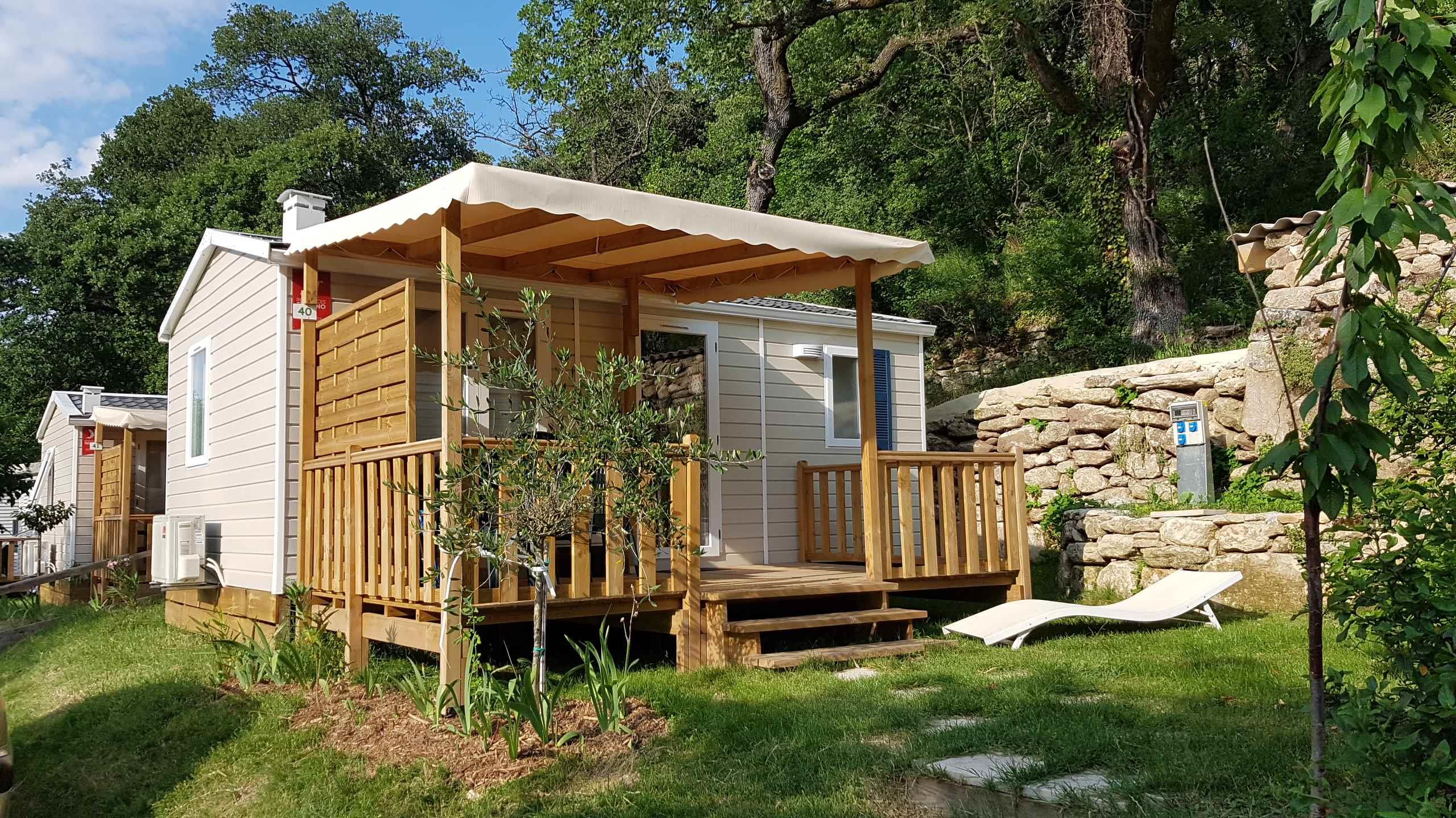 Accommodation - Mobile-Home 2 Bedrooms Confort Air-Conditioning Evo 24 Et 29 Et Altair - Camping de la Colline