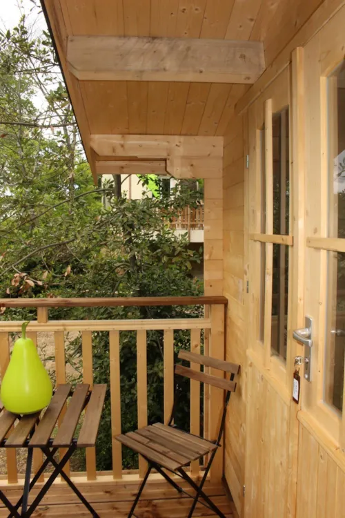 Accommodation - Kazavelo - Wooden Cabin - No Bathroom Facilities - image n°1 - Camping de la Colline