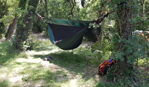 Stellplatz - Etappe Für Radfahrer/Wanderer – Nur Zelt - image n°1 - Camping de la Colline