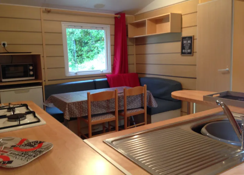 Mobil-Home 2 Chambres - Eco - Climatisé - Jusqu'à 4 Personnes