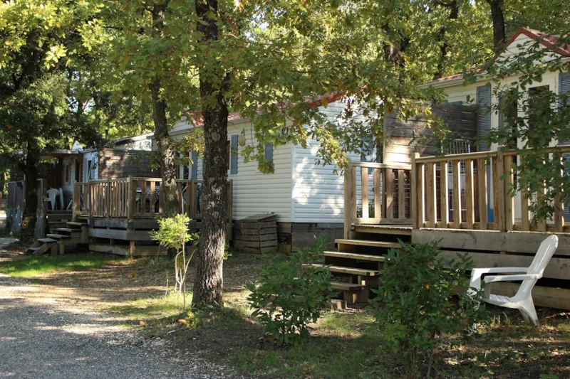 Mobil-Home 2 Chambres - Classique - Climatisé - Jusqu'à 4 Personnes