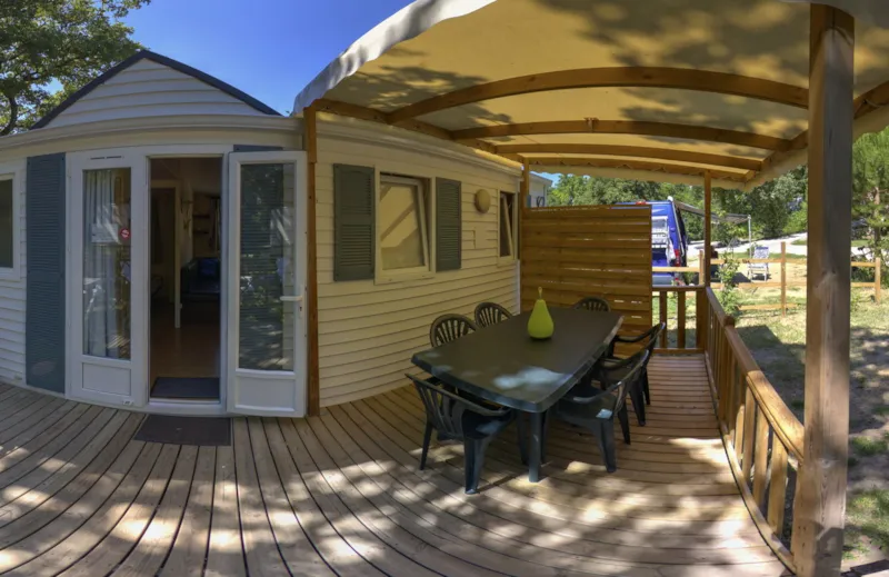 Mobil-Home 3 Chambres - Classique - Cllimatisé - Jusqu'à 5 Personnes