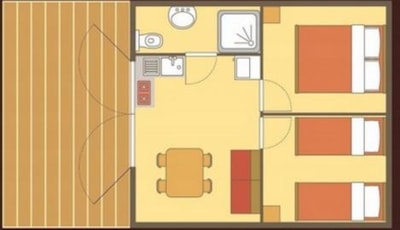 Lodge cabin on stilts — 10