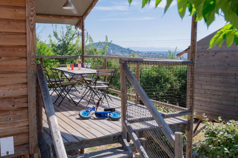 Cabane Lodge Sur Pilotis