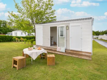 Stellplatz - Campingplatz Premium - Eigenes Bad & Küche - ROMANEE L'Evasion