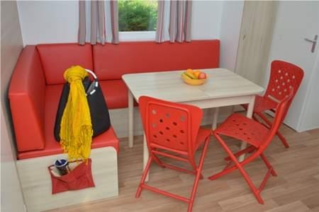 Mobil-home Grand Confort 3 chambres avec terrasse semi-couverte bois + TV