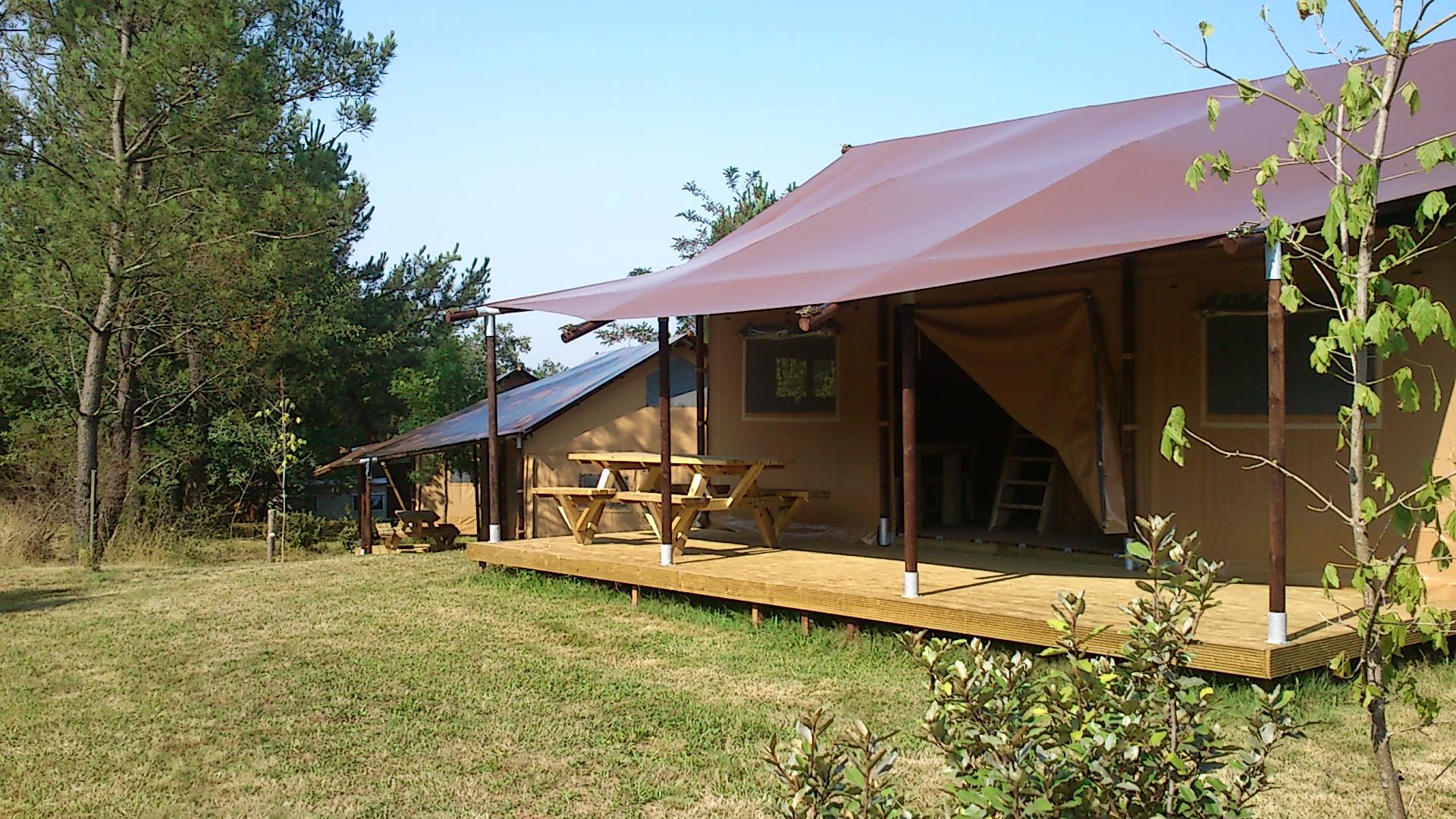 Mietunterkunft - Zelt Lodge Luxe - Camping Las Patrasses