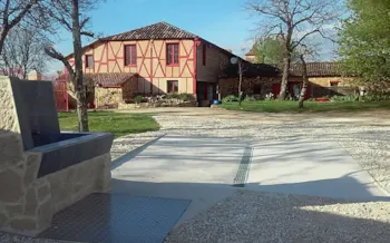 Stellplatz - Stellplatz : Wohnmobil + Strom 10A - Camping Dordogne Las Patrasses