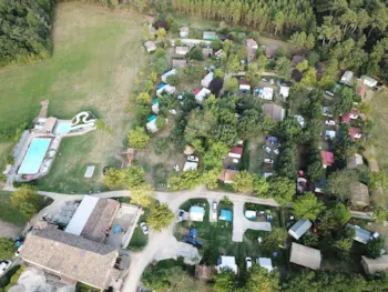 Stellplatz - Stellplatz + Strom 10A - Camping Dordogne Las Patrasses