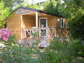 Mietunterkunft - Lodge Confort 4/5P 2 Zimmer - Camping Les Cigales