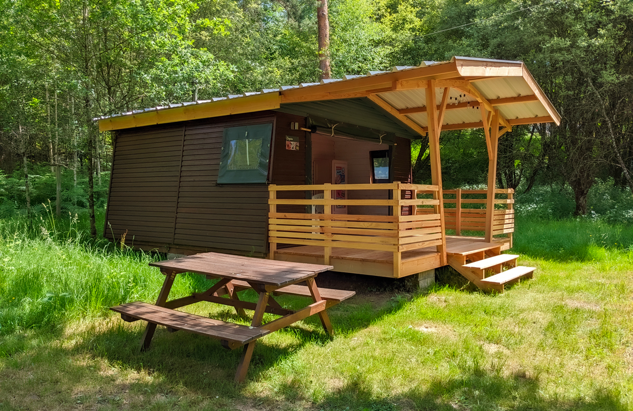 Accommodation - Glamping Hut "Coquine" Baby-Friendly - Parenthèses imaginaires