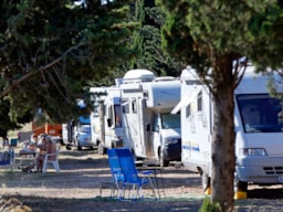 Pitch - Bare Pitch - Hard Ground - Camping Naturiste Le Clapotis