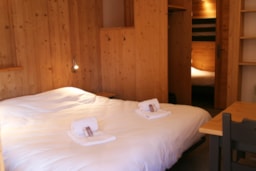 Bedroom - Chambre Familiale - Les Flocons Verts - Carroz d'Araches, Flaine Grand Massif