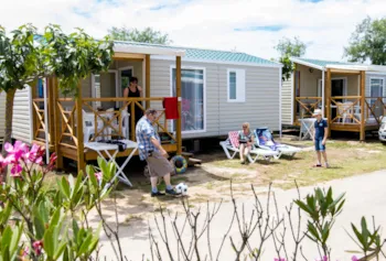 Mietunterkunft - Mobil-Home Paulilles 2 Zimmer - 27 M² - Überdachte Terrasse - Klimaanlage - Camping Cala Gogo - J'aime le camping