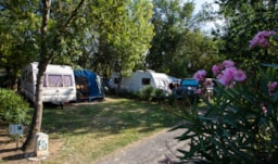 Kampeerplaats(en) - Confort Xl Standplaats - Camping Sunêlia Ma Prairie