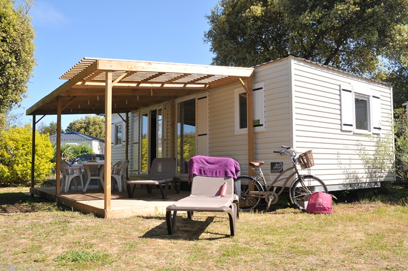 Cottage Grand confort Florès 35 m² – 3 Schlafzimmer / Überdachte Holzterrasse