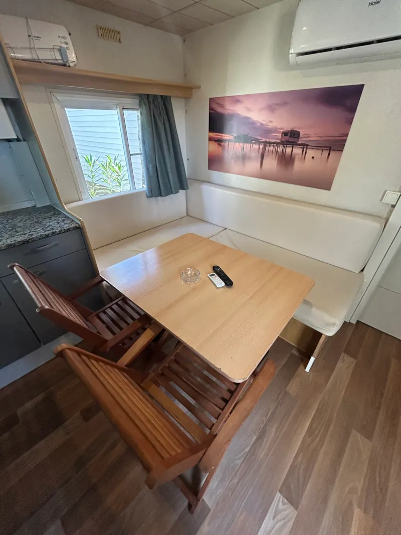 Bungalow Essential Banya