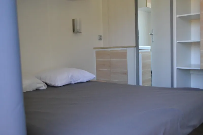 Mobil-Home Confort 35M² 2 Chambres + Terrasse Semi-Couverte + Tv + Lv + Clim