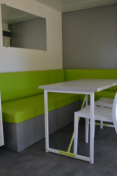 Mobile-home Premium 35m² 2 bedrooms + Half-covered terrace + TV + air-conditioning
