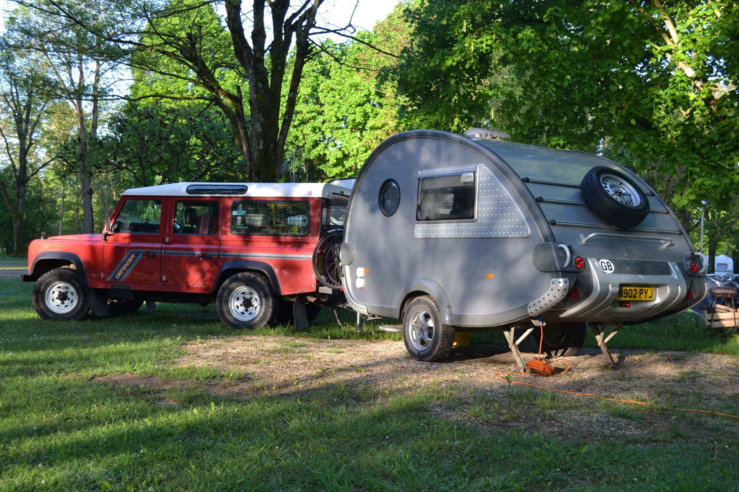 Flower Camping Les Plages de l'Ain — Photo 8