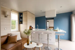 - Mobilheim Prémium 40m² 3 zimmer + Halbüberdachte Terrasse + TV + Klimaanlage - Flower Camping Les Plages de l'Ain