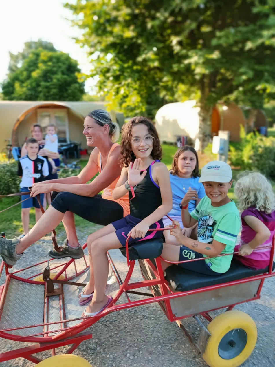 Flower Camping Les Plages de l'Ain