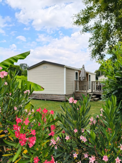 Mobile-home Premium 35m² 2 bedrooms + Half-covered terrace + TV + air-conditioning