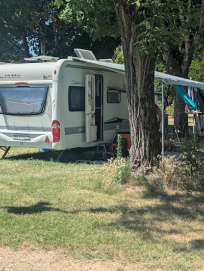 Authentic Comfort Package (2 people, tent, caravan, van or motorhome / car / 10A electricity)