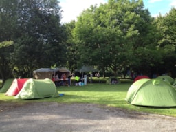 Kampeerplaats(en) - Standplaats Pakketprijs Wandelaar Per Voet Of Per Fiets Met Tent - Camping Les Marguerites