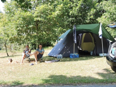 Comfort Package (1 tent, caravan or motorhome / 1 car / electricity 6A)