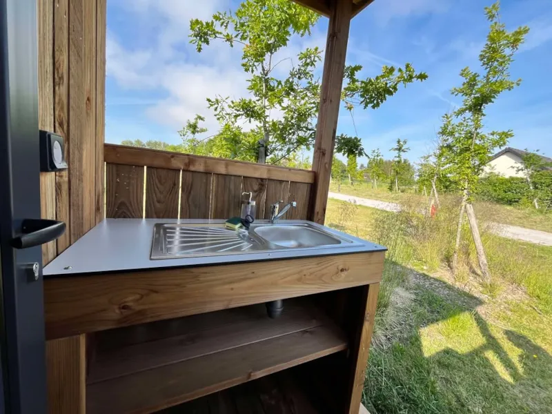 Forfait Premium - Sanitaire Privatif (Douche, Wc, Lavabo), Cuisine Extérieure, Électricité