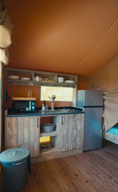 SLOW LODGE - without bathroom