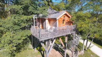 Location - Château Dans Les Arbres - Domaine EcÔtelia