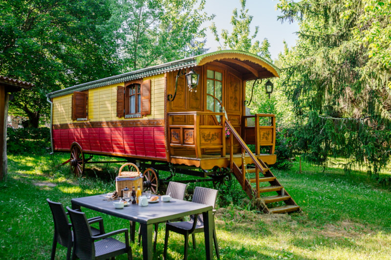 Roulotte in legno Tzigane